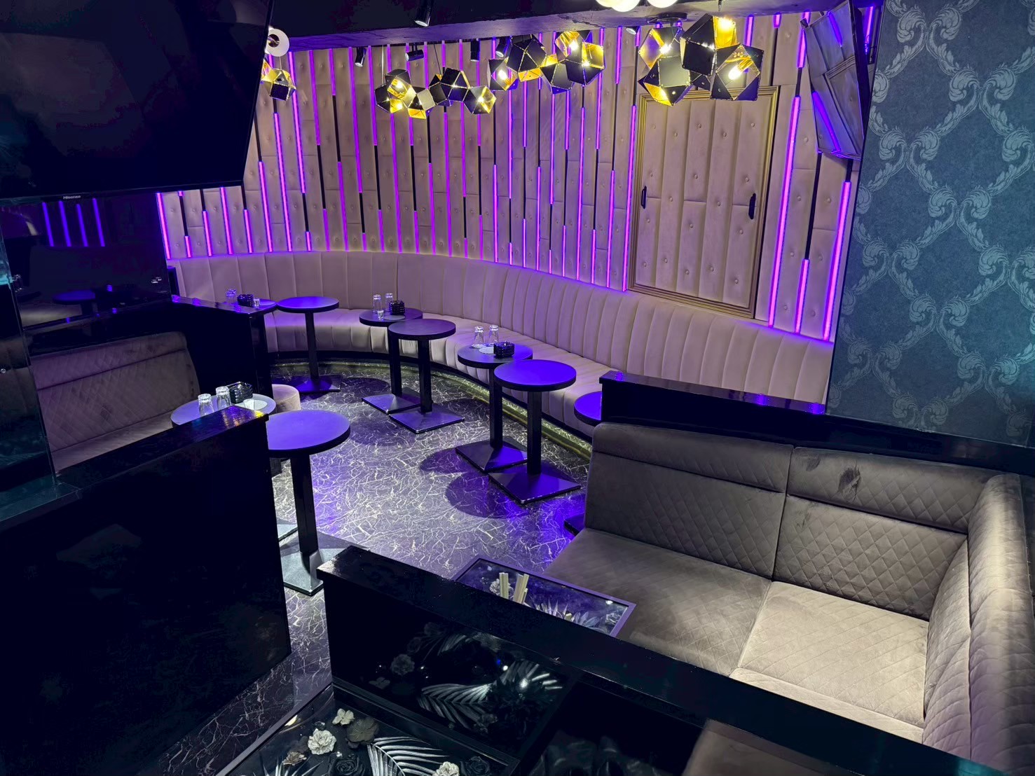 ZanarkandClub KAWASAKI 店内